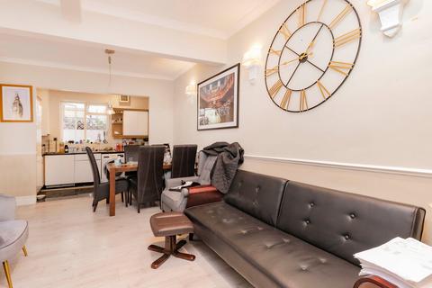 2 bedroom flat for sale, 6 Perham Road, London W14