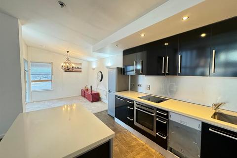 2 bedroom apartment to rent, Riverside Way, Leeds LS1