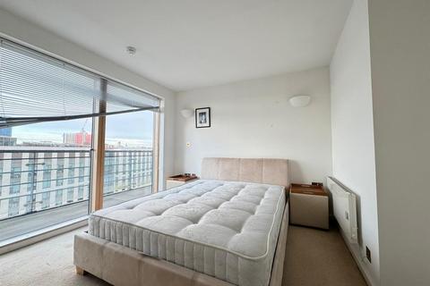 2 bedroom apartment to rent, Riverside Way, Leeds LS1