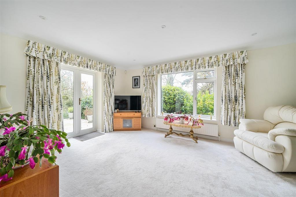 Breakfast Room