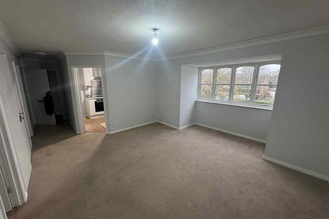 2 bedroom flat to rent, Hawkridge Court, Bracknell RG12