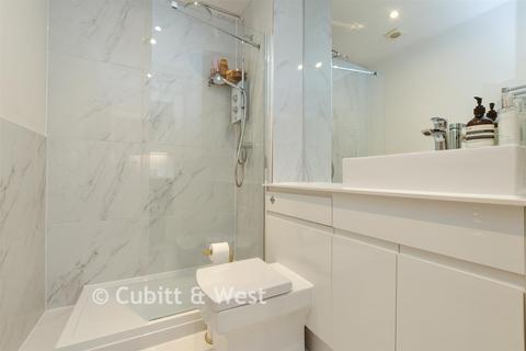1 bedroom apartment for sale, Fountain House, Leatherhead KT22