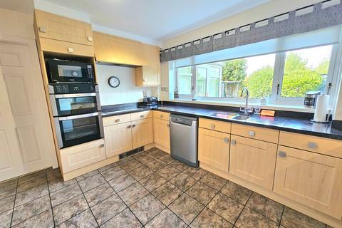 4 bedroom detached house for sale, Bodmin Rise, Walsall
