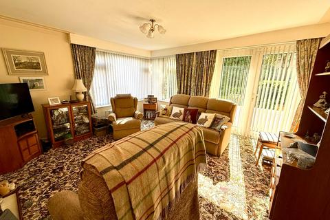 2 bedroom apartment for sale, Bradford Road, Shipley BD18