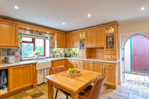 3 bedroom detached bungalow for sale, Thatched Cottage, Middle Road, Great Plumstead, Norwich, Norfolk