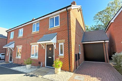3 bedroom semi-detached house for sale, Penson Way, Greenfields, Shrewsbury