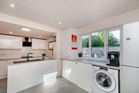 2 bedroom semi-detached house for sale, Canal Road, Bingley, BD16