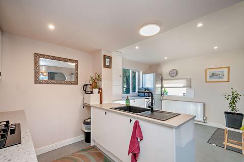 2 bedroom semi-detached house for sale, Canal Road, Bingley, BD16