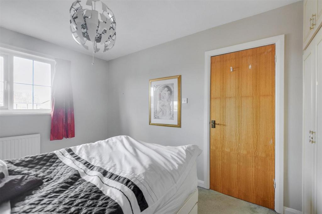Bedroom 1 2.jpeg