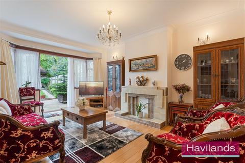3 bedroom semi-detached house for sale, Bramley Road, London