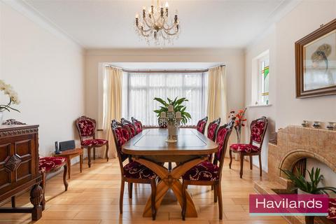 3 bedroom semi-detached house for sale, Bramley Road, London