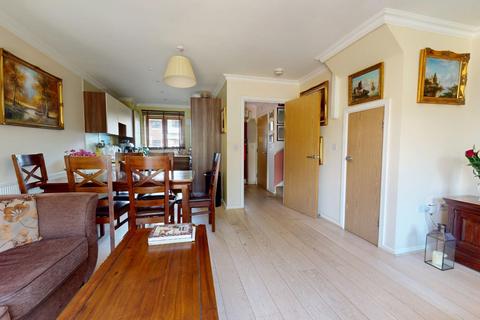 undefined, Christianfields Avenue, Gravesend