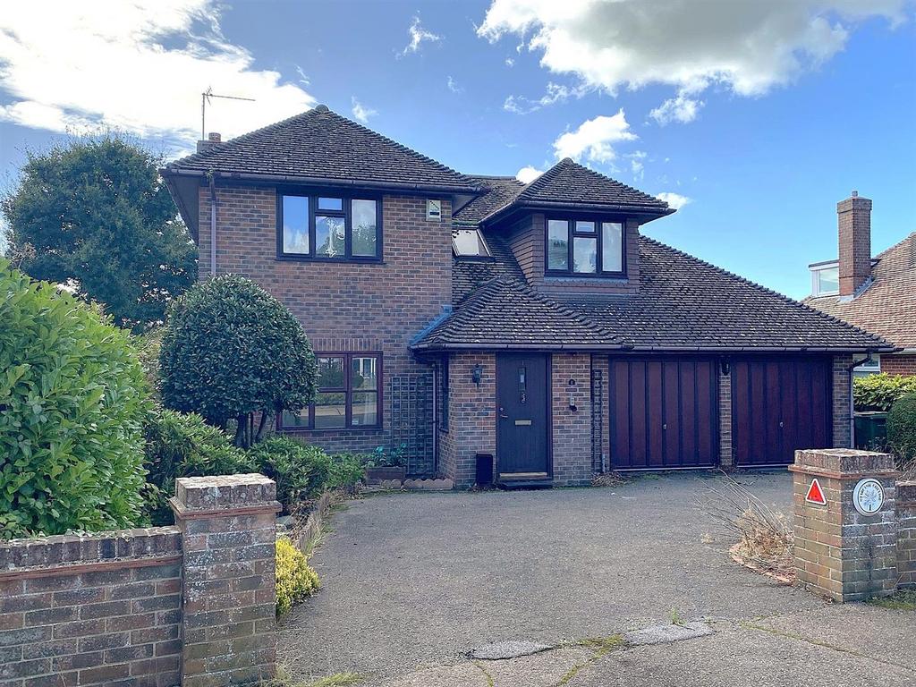 1 Grazebrook Close - Front1.jpg