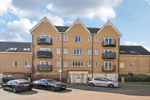 Varcoe Gardens, hayes, UB3