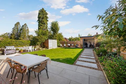 undefined, St Michaels Close, WALTON-ON-THAMES, KT12
