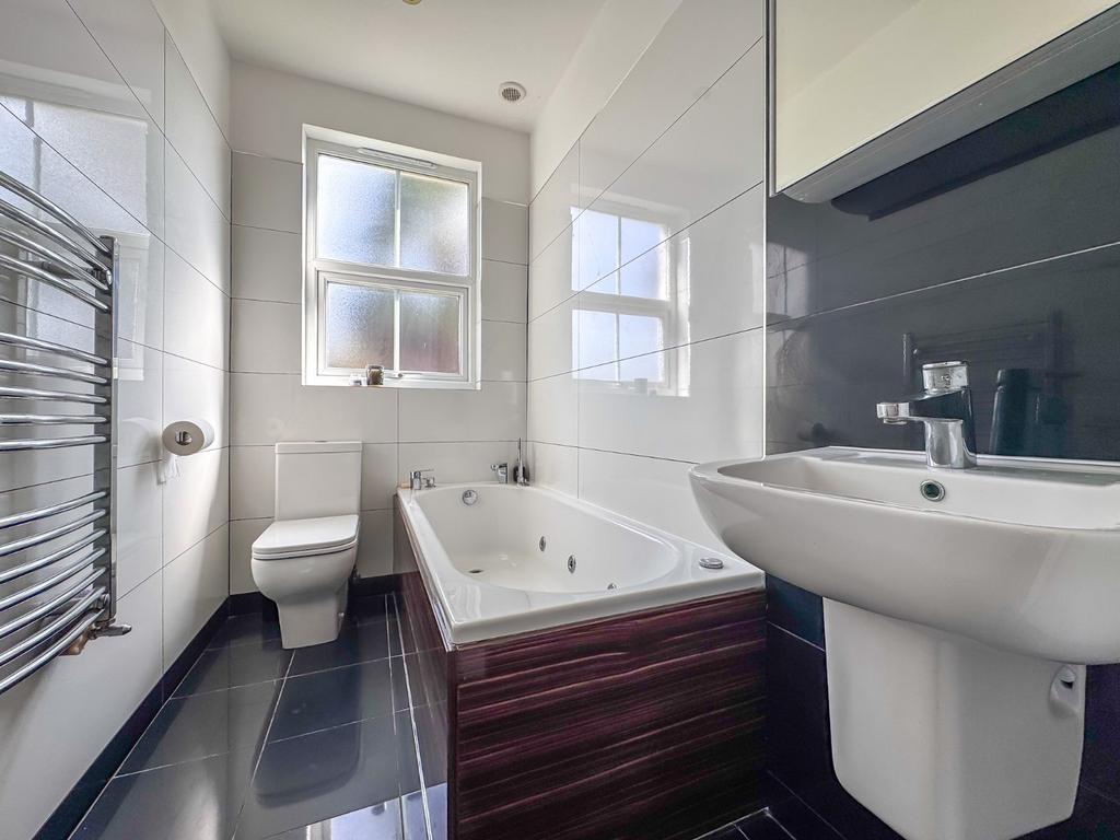 Ensuite