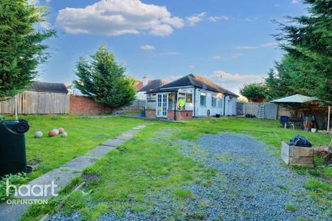 3 bedroom bungalow for sale, Chalk Pit Avenue, Orpington