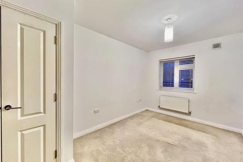 2 bedroom apartment to rent, Marsh Court, Hayes UB4