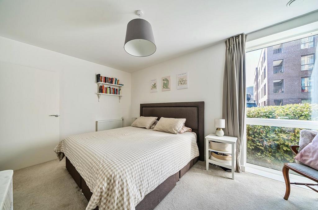 Bedroom1a.jpg