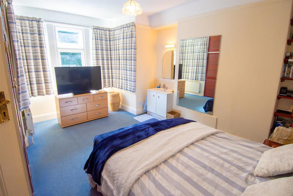 0925 01 - Penvearn, West Trewirgie Road, Redruth (