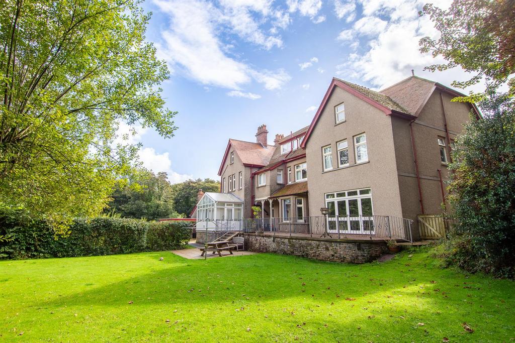 0925 01 - Penvearn, West Trewirgie Road, Redruth (