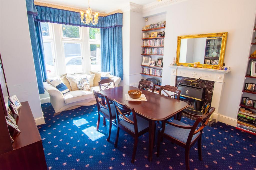 0925 01 - Penvearn, West Trewirgie Road, Redruth (