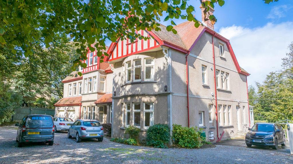 0925 01 - Penvearn, West Trewirgie Road, Redruth (