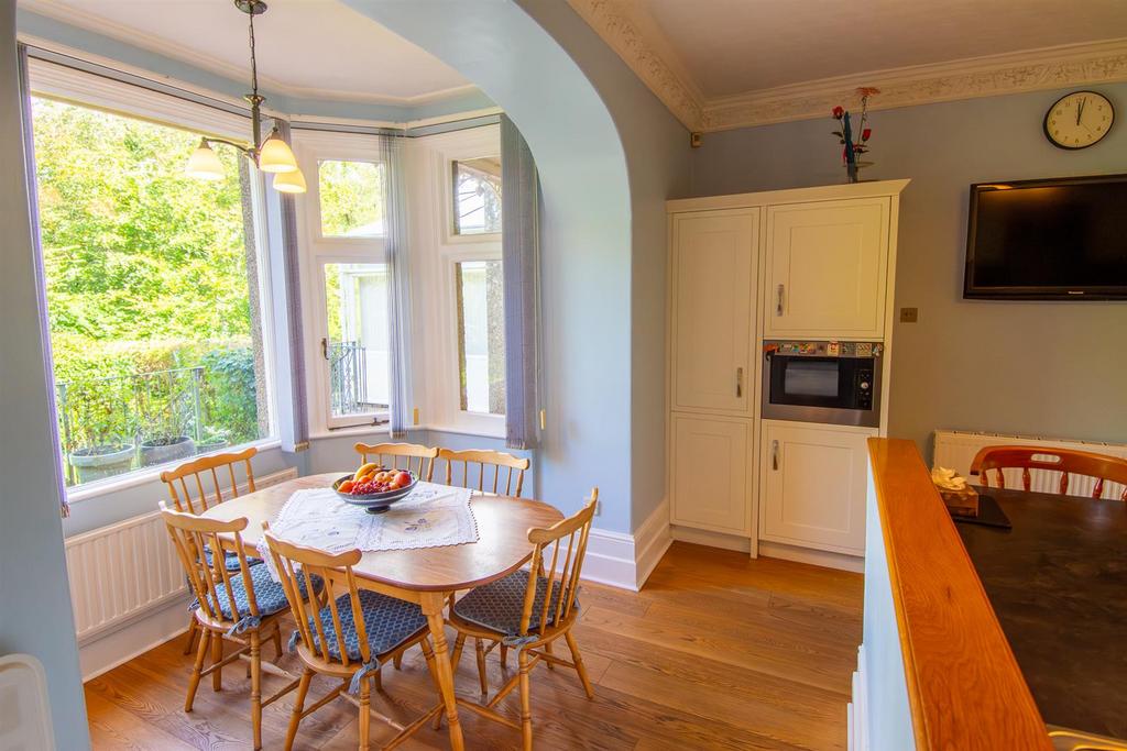 0925 01 - Penvearn, West Trewirgie Road, Redruth (