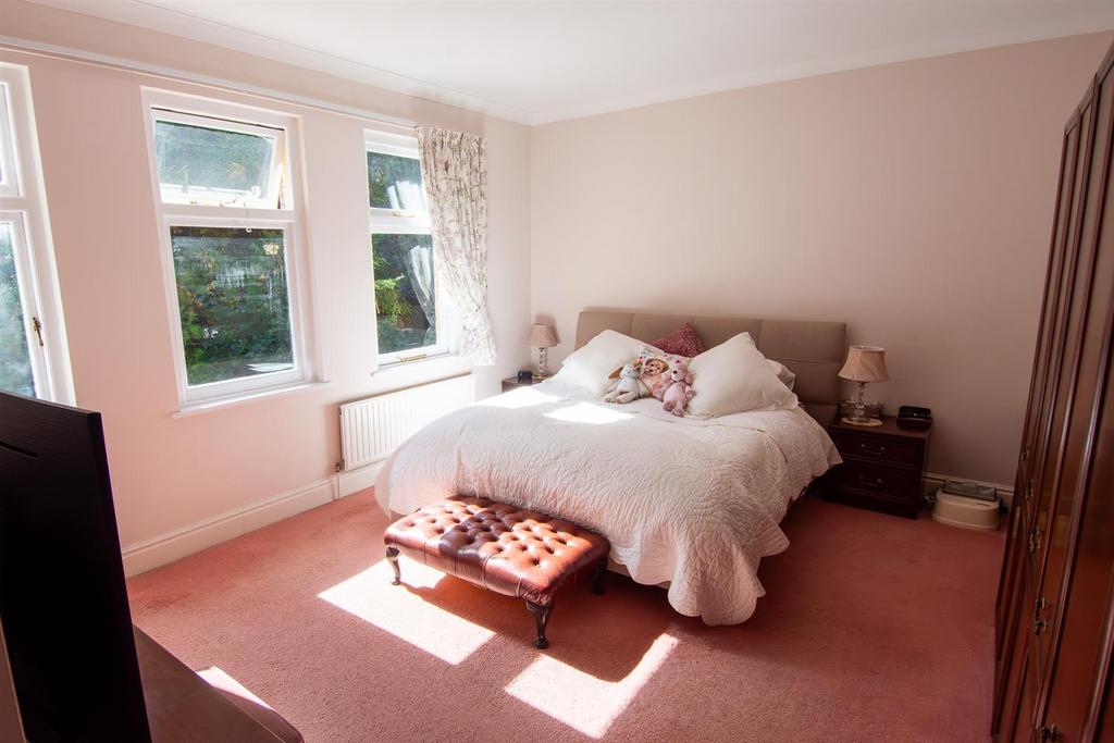 0925 01 - Penvearn, West Trewirgie Road, Redruth (