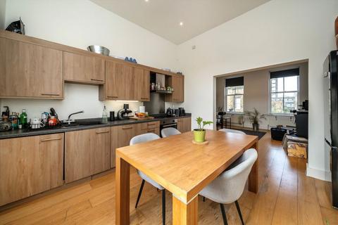 2 bedroom flat to rent, White Horse Road, London E1