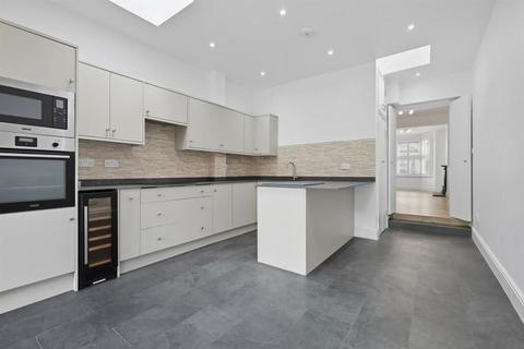 undefined, Hartington Road, Walthamstow, London, Greater London, E17 8AS