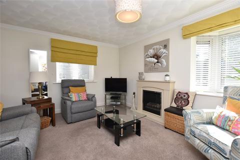 2 bedroom apartment for sale, Flat 1, Orchard Court, Orchard Lane, Guiseley, Leeds, West Yorkshire