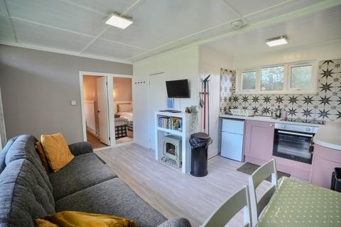 2 bedroom chalet for sale, 30 Kings Chalet Park, Overstrand Road, Cromer, NR27 0DJ