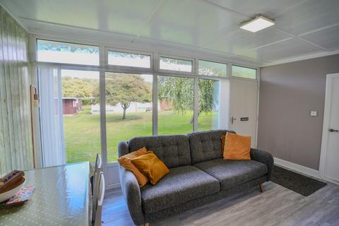 2 bedroom chalet for sale, 30 Kings Chalet Park, Overstrand Road, Cromer, NR27 0DJ