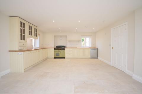 3 bedroom semi-detached house to rent, Burnham Overy Town