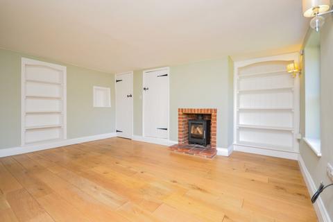 3 bedroom semi-detached house to rent, Burnham Overy Town