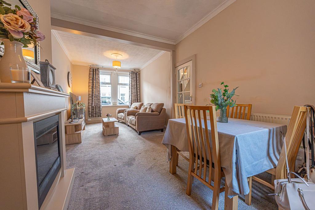 Living/Dining room