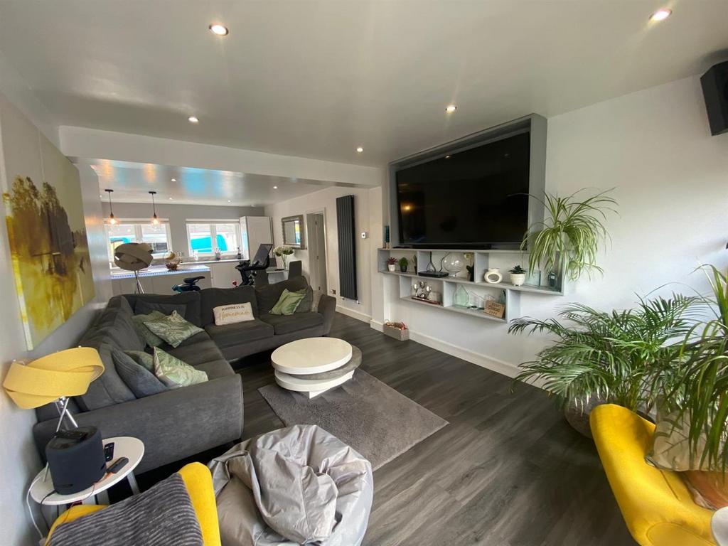 Sitting Room: