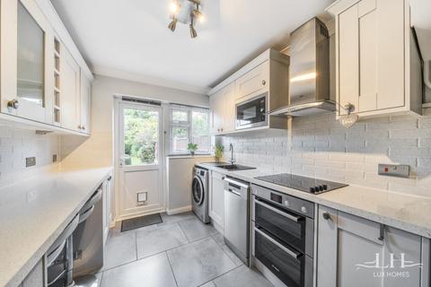 3 bedroom semi-detached house for sale, Chelmer Drive, Brentwood