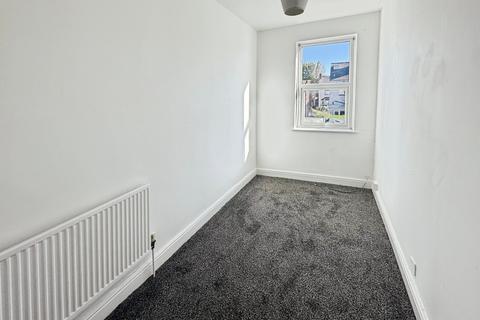 2 bedroom terraced house for sale, Aintree Road, Lancashire FY4