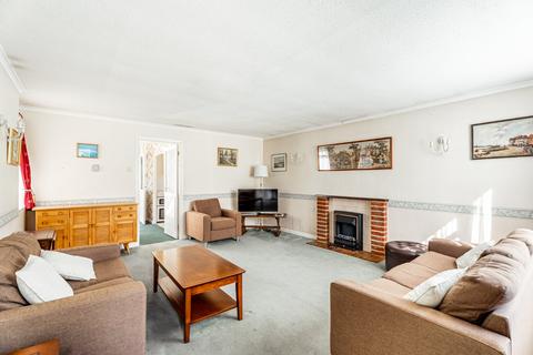 3 bedroom bungalow for sale, Watford Road, Hertfordshire AL2