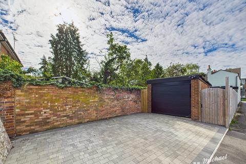 undefined, Wendover Road, Aylesbury, Buckinghamshire