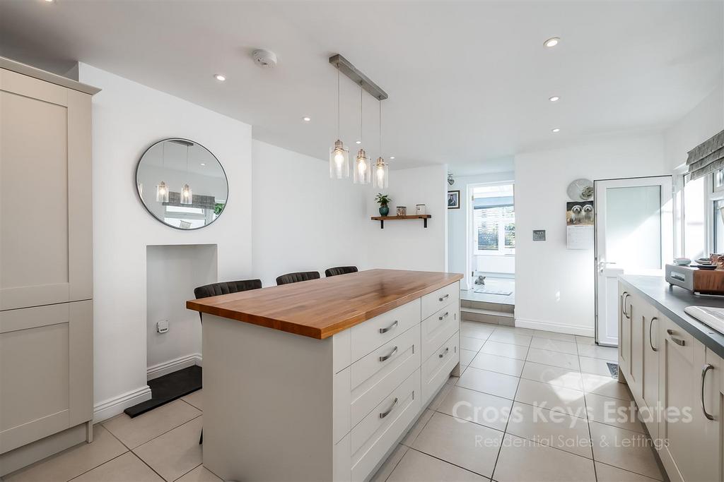 Kitchen/Breakfast Room