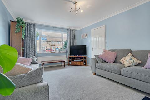 104 Tobyfield Road, Bishops Cleeve, Cheltenham, GL52 8PG