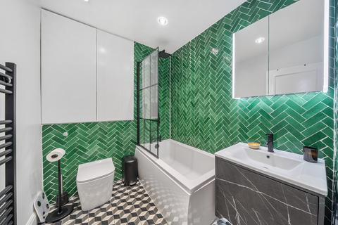 2 bedroom flat for sale, Prima Road, London, SW9