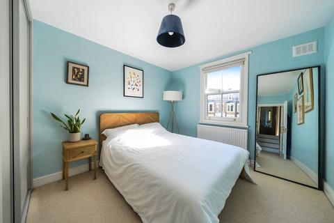Flat 3, 10 Prima Road, London, SW9 0NA
