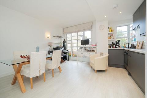 2 bedroom flat for sale, Winchester Court, Kensington W8