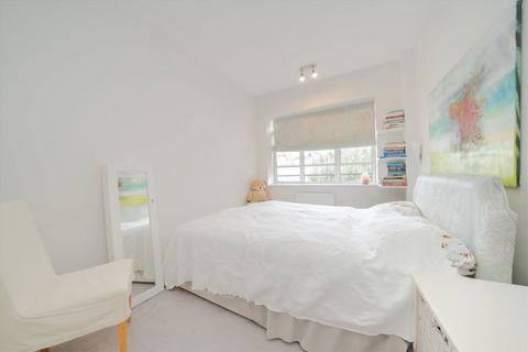 2 bedroom flat for sale, Winchester Court, Kensington W8