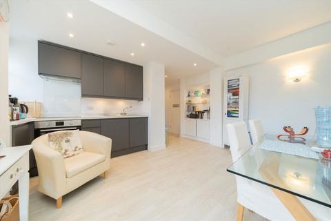 2 bedroom flat for sale, Winchester Court, Kensington W8