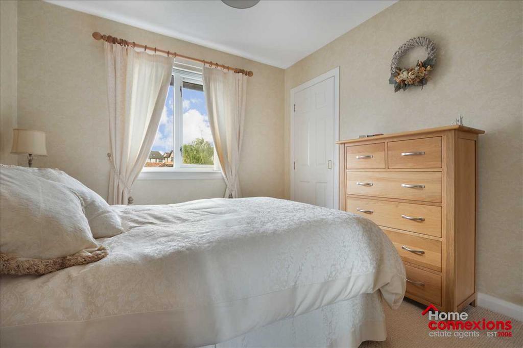 Bedroom Two (2)